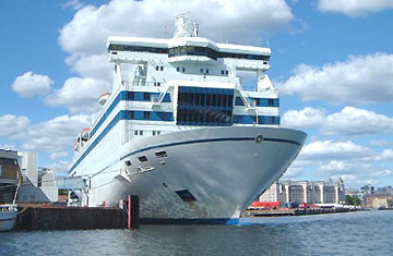 Страховое Общество «ЯКОРЬ» обеспечило страховой защитой паромное судно «Joline»