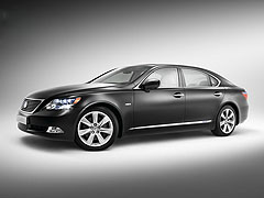 Автомобиль Lexus LS 600 H под защитой  «Росгосстрах-Столицы» 