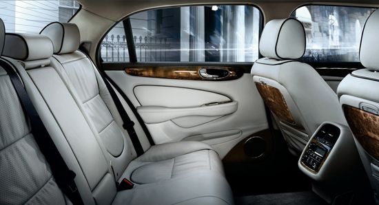 «Росгосстрах» в Новосибирской области выплатил почти 2,8 млн рублей за поврежденный автомобиль