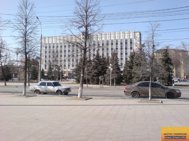 Страховой защитой обеспечены автомобили Тюменской администрации 