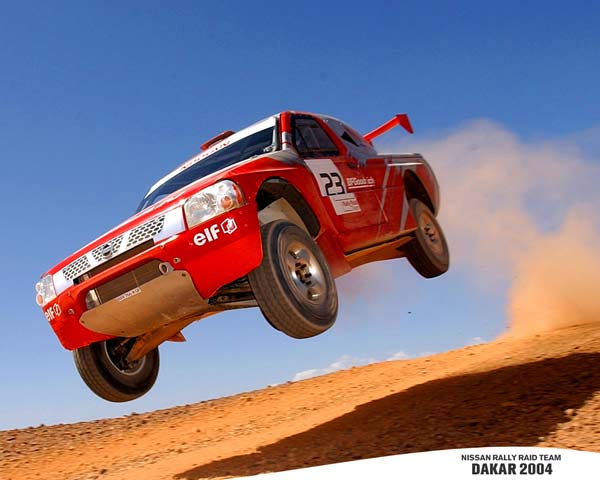 «МАКС» запускает акцию «20+20. Объединяем опыт!» для розничных клиентов 