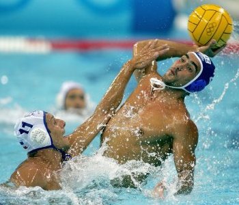 СО «Сургутнефтегаз» застраховало спортсменов 