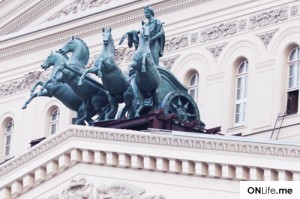 «Ингосстрах» застраховал транспорт Большого театра