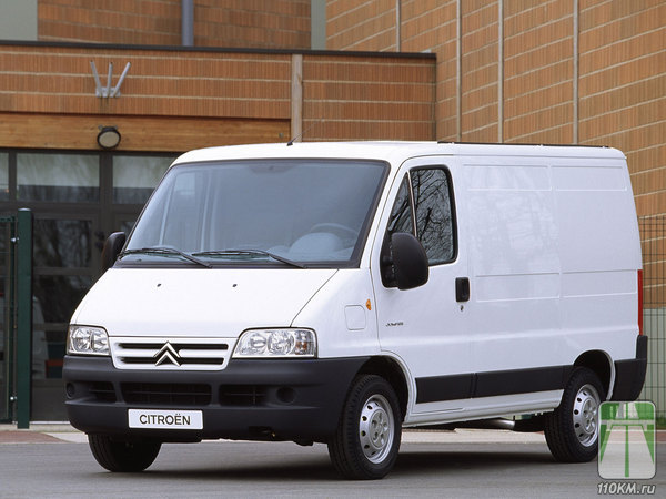 Московский филиал ГСК «Югория» застраховал официальный автомобиль МАКС-2011