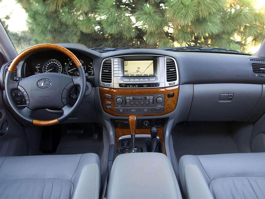 «Югория» выплатила 3,8 млн рублей за угнанный Lexus LX