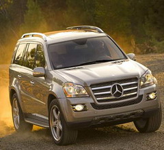 "РОСНО" в Екатеринбурге застраховало два автомобиля Mercedes-Benz